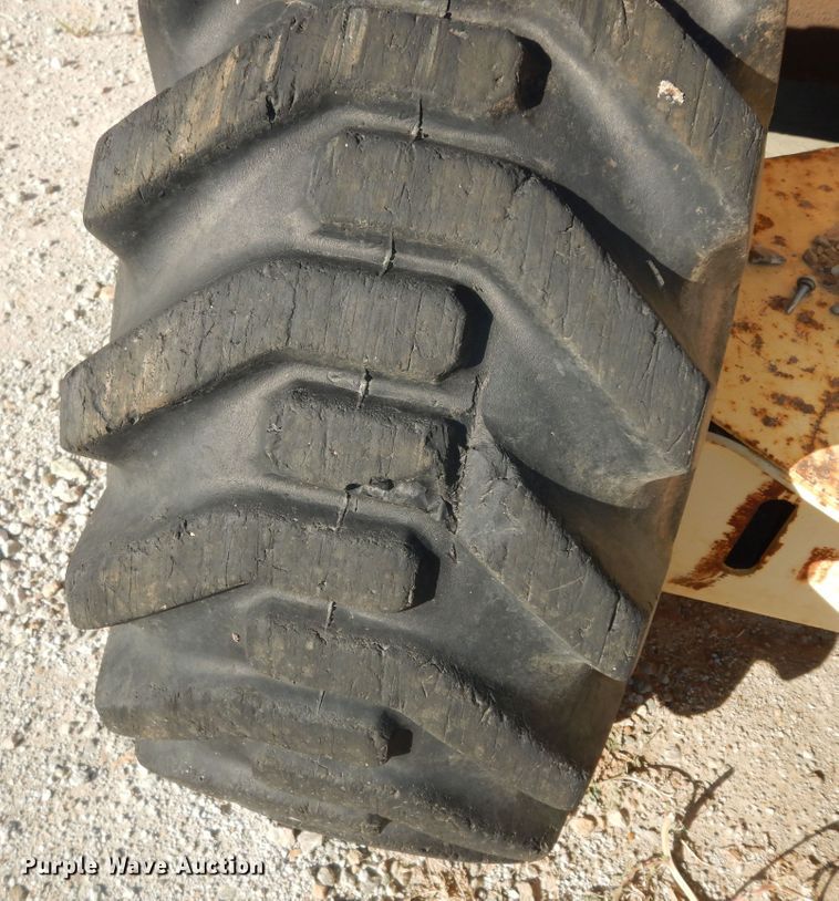 image for item DN6814 1996 JLG 33RTS  scissor lift