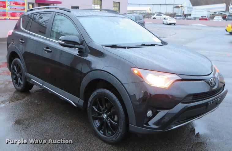 image for item DN7961 2018 Toyota RAV4  SUV