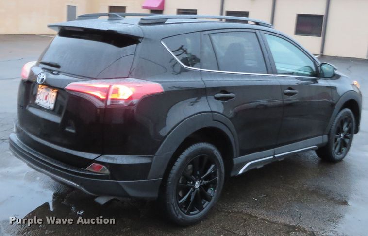 image for item DN7961 2018 Toyota RAV4  SUV