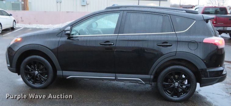 image for item DN7961 2018 Toyota RAV4  SUV