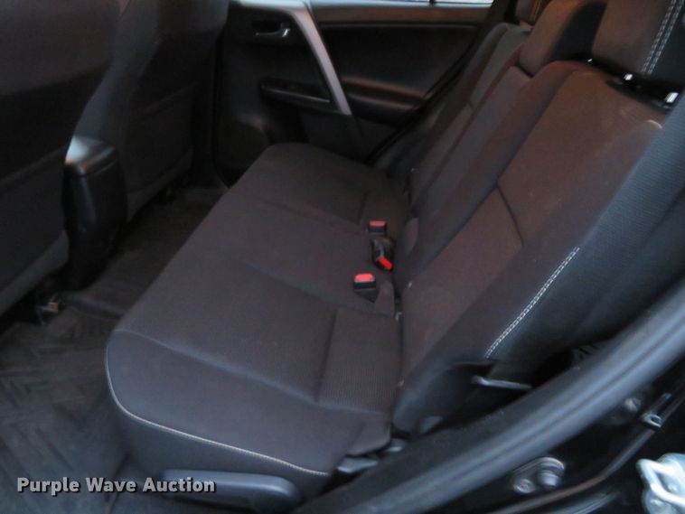 image for item DN7961 2018 Toyota RAV4  SUV