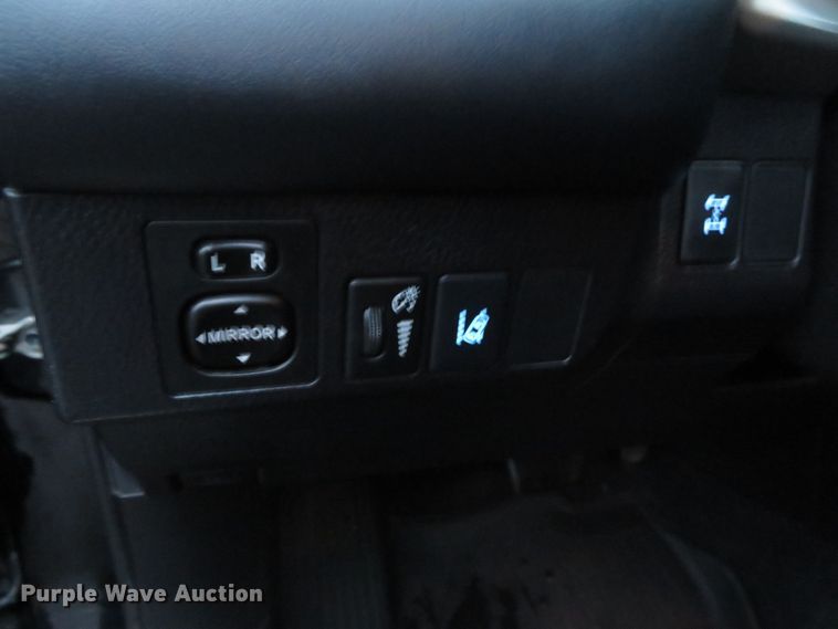 image for item DN7961 2018 Toyota RAV4  SUV