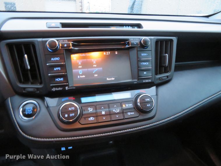 image for item DN7961 2018 Toyota RAV4  SUV