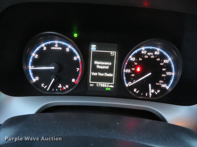 image for item DN7961 2018 Toyota RAV4  SUV