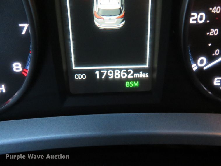 image for item DN7961 2018 Toyota RAV4  SUV