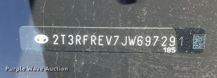 image for item DN7961 2018 Toyota RAV4  SUV