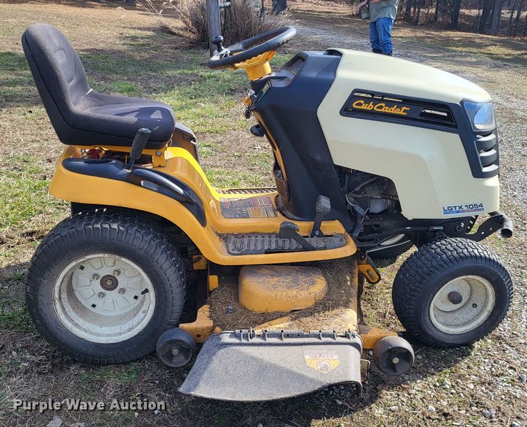 image for item DO3536 Cub Cadet LGTX 1054  lawn mower