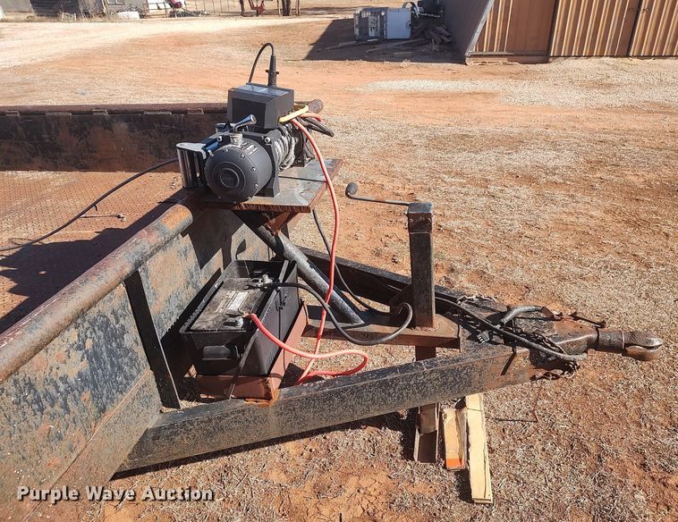 image for item DO3695 2002 Horse Creek  utility trailer