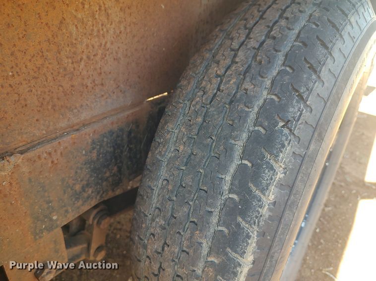 image for item DO3695 2002 Horse Creek  utility trailer