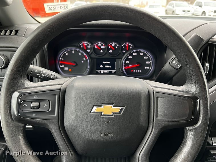 image for item DQ1953 2021 Chevrolet Silverado 3500HD  Crew Cab flatbed pickup truck