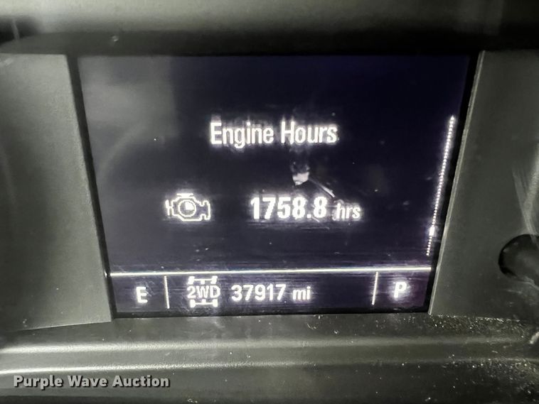 image for item DQ1953 2021 Chevrolet Silverado 3500HD  Crew Cab flatbed pickup truck