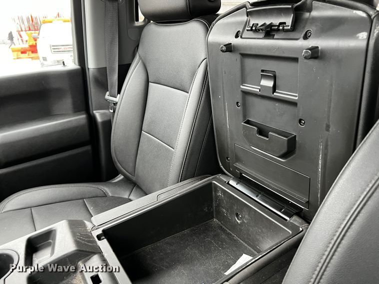 image for item DQ1953 2021 Chevrolet Silverado 3500HD  Crew Cab flatbed pickup truck