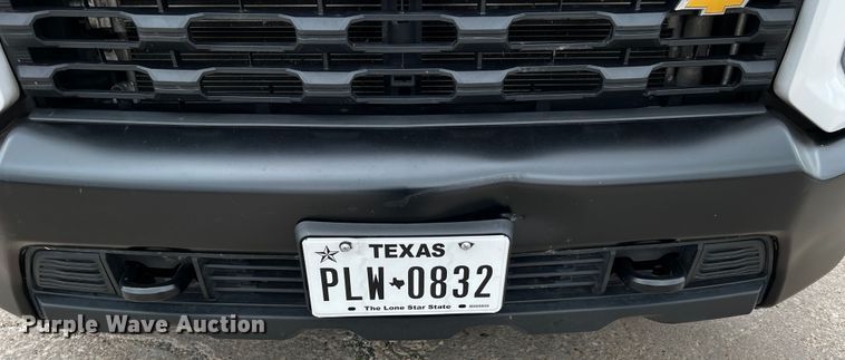 image for item DQ1953 2021 Chevrolet Silverado 3500HD  Crew Cab flatbed pickup truck