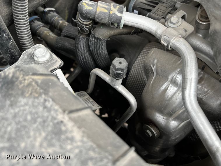 image for item DQ1953 2021 Chevrolet Silverado 3500HD  Crew Cab flatbed pickup truck