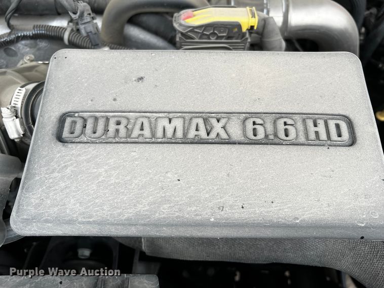 image for item DQ1953 2021 Chevrolet Silverado 3500HD  Crew Cab flatbed pickup truck