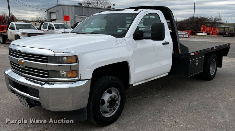 image for item DQ1954 2016 Chevrolet Silverado 3500HD  flatbed pickup truck