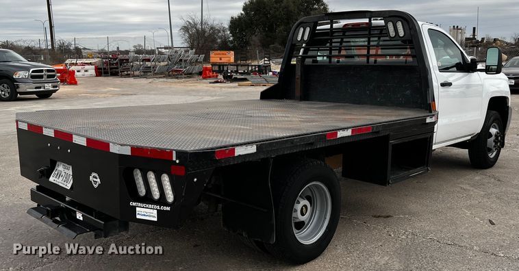 image for item DQ1954 2016 Chevrolet Silverado 3500HD  flatbed pickup truck