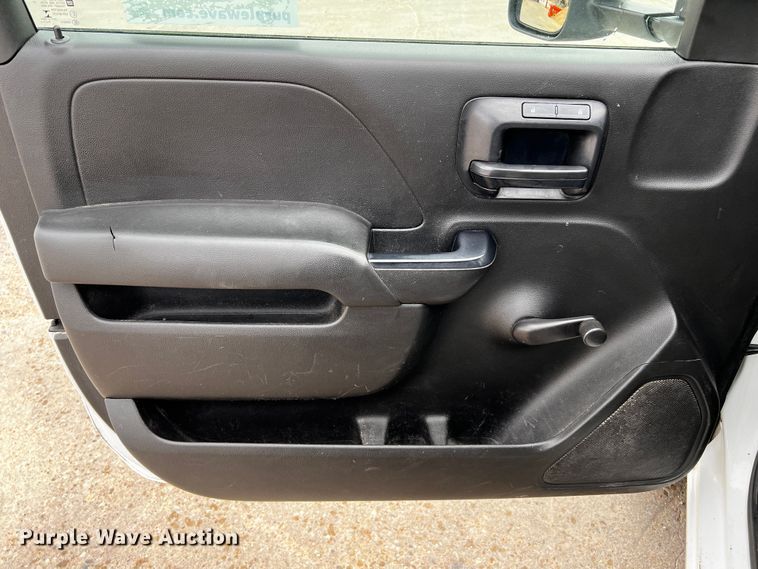 image for item DQ1954 2016 Chevrolet Silverado 3500HD  flatbed pickup truck