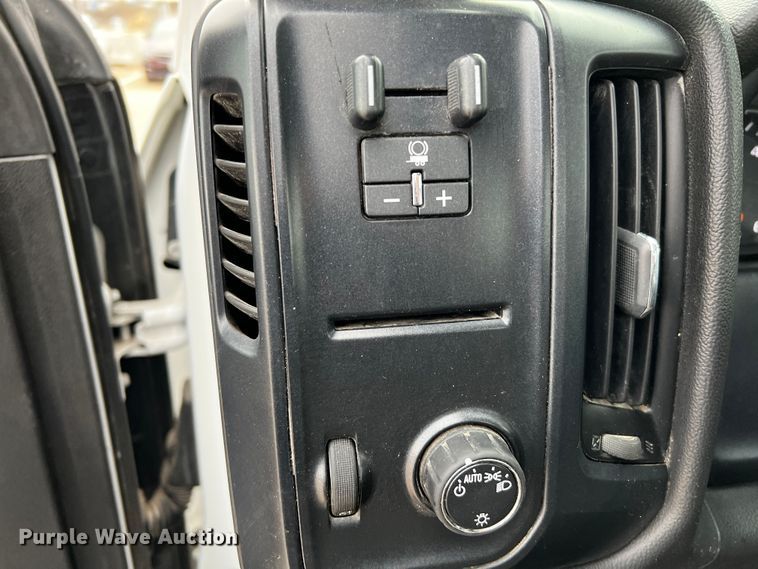 image for item DQ1954 2016 Chevrolet Silverado 3500HD  flatbed pickup truck