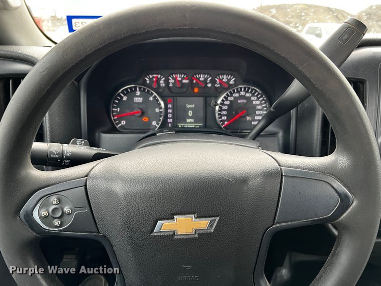 image for item DQ1954 2016 Chevrolet Silverado 3500HD  flatbed pickup truck