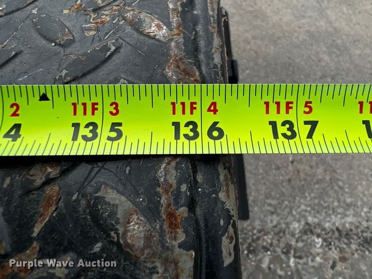 image for item DQ1954 2016 Chevrolet Silverado 3500HD  flatbed pickup truck