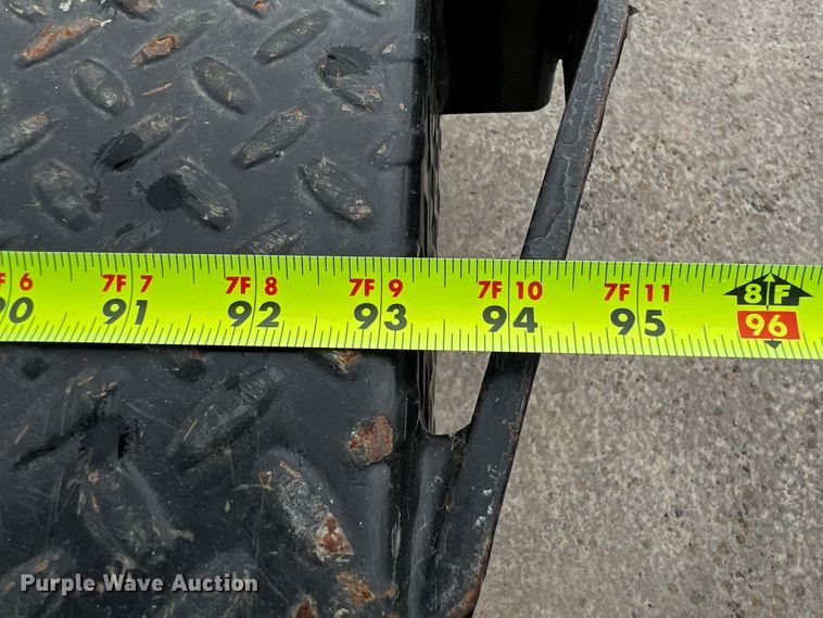 image for item DQ1954 2016 Chevrolet Silverado 3500HD  flatbed pickup truck