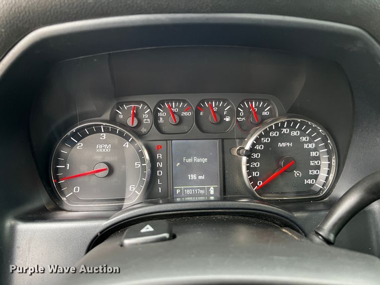 image for item DQ1956 2018 Chevrolet Silverado 3500HD  Crew Cab pickup truck