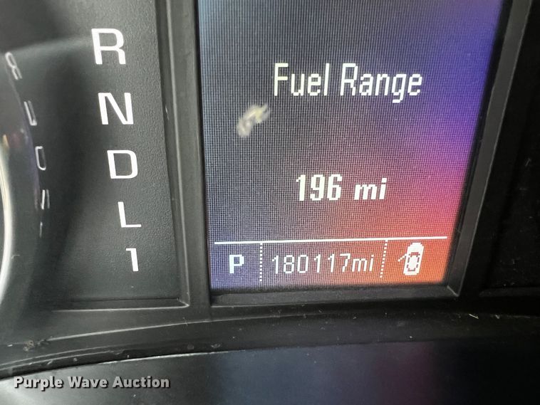 image for item DQ1956 2018 Chevrolet Silverado 3500HD  Crew Cab pickup truck