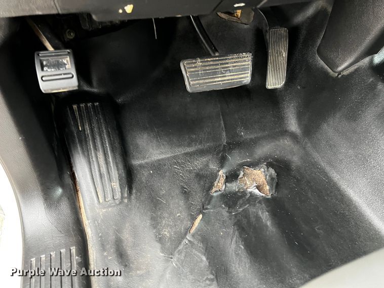 image for item DQ1956 2018 Chevrolet Silverado 3500HD  Crew Cab pickup truck