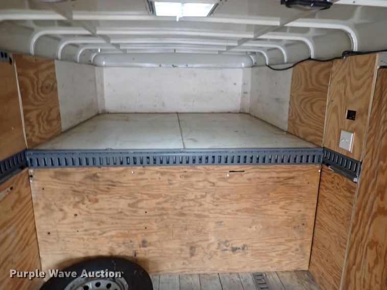 image for item DQ5024 2006 WW  enclosed cargo trailer