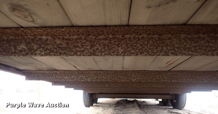 image for item DQ5024 2006 WW  enclosed cargo trailer