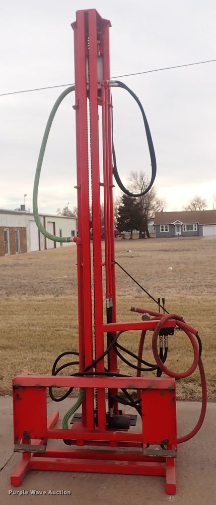 image for item DQ5075 Skid steer well drill