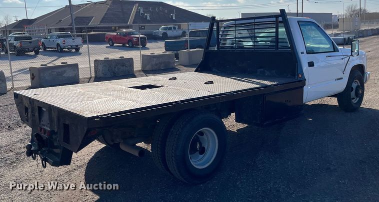 image for item DQ5096 1992 Chevrolet C3500  flatbed pickup truck