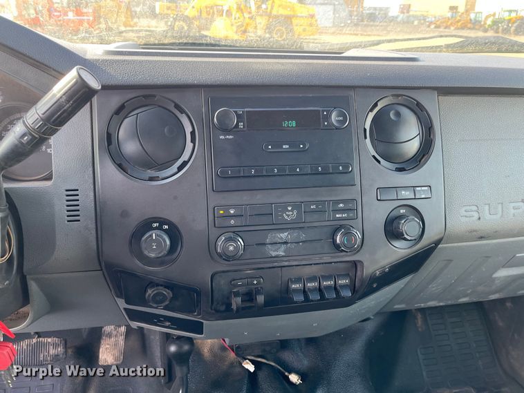 image for item DQ5097 2012 Ford F250 Super Duty  SuperCab pickup truck