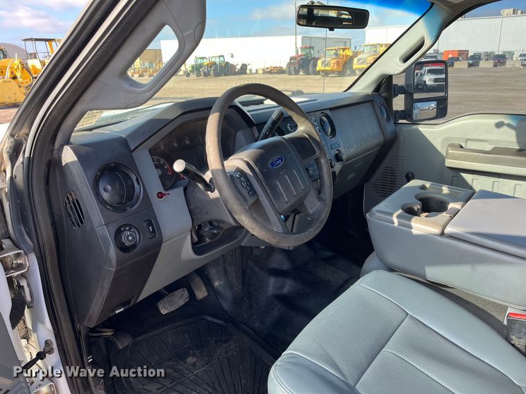 image for item DQ5100 2012 Ford F250 Super Duty  SuperCab pickup truck