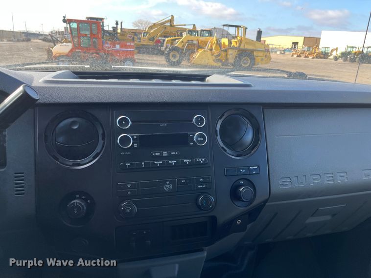 image for item DQ5100 2012 Ford F250 Super Duty  SuperCab pickup truck