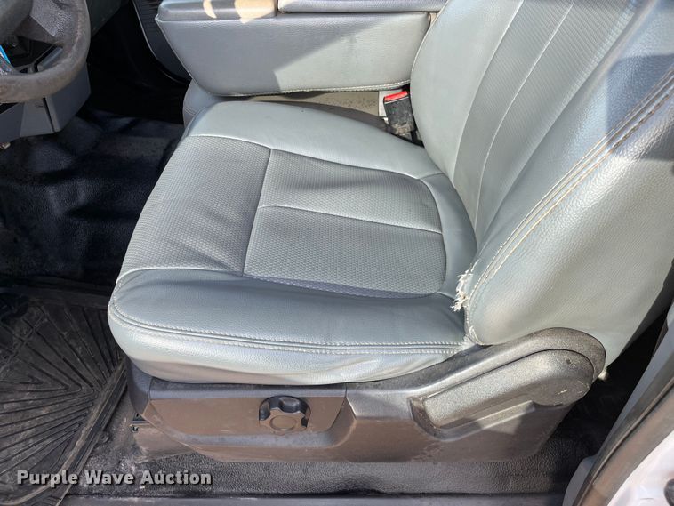 image for item DQ5100 2012 Ford F250 Super Duty  SuperCab pickup truck