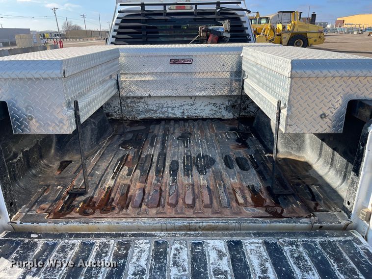 image for item DQ5100 2012 Ford F250 Super Duty  SuperCab pickup truck