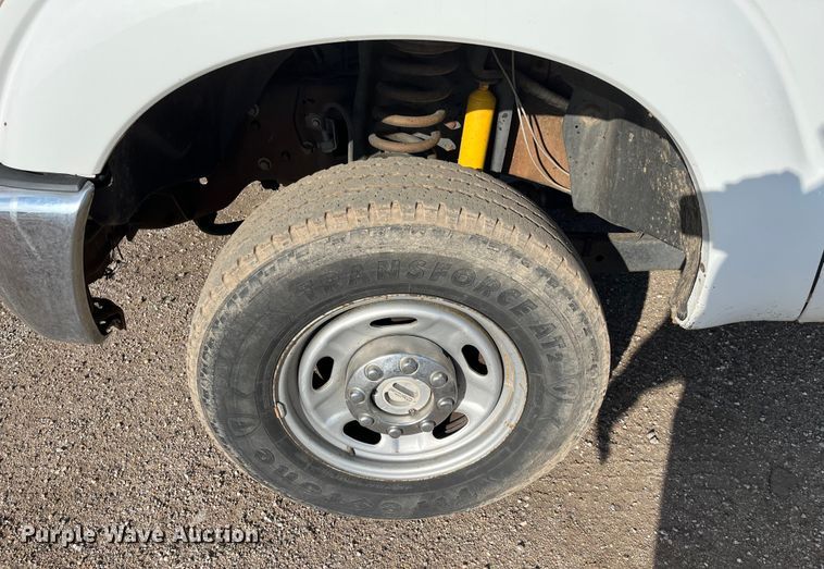 image for item DQ5100 2012 Ford F250 Super Duty  SuperCab pickup truck