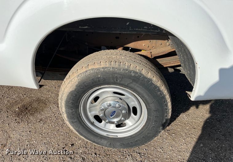 image for item DQ5100 2012 Ford F250 Super Duty  SuperCab pickup truck