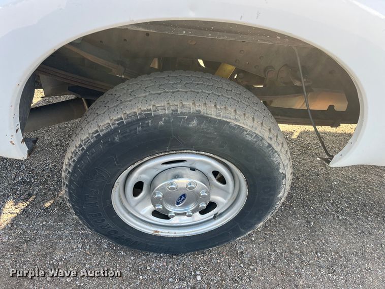 image for item DQ5100 2012 Ford F250 Super Duty  SuperCab pickup truck