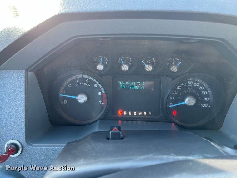 image for item DQ5100 2012 Ford F250 Super Duty  SuperCab pickup truck