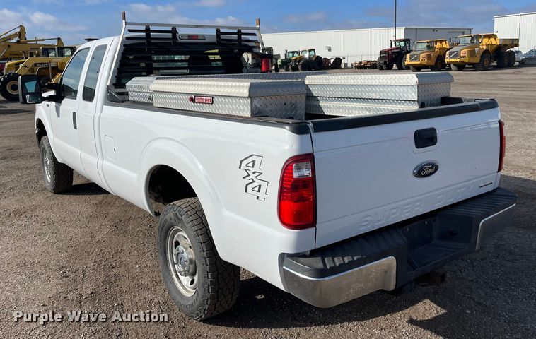 image for item DQ5101 2012 Ford F250 Super Duty  SuperCab pickup truck