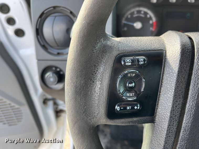 image for item DQ5101 2012 Ford F250 Super Duty  SuperCab pickup truck