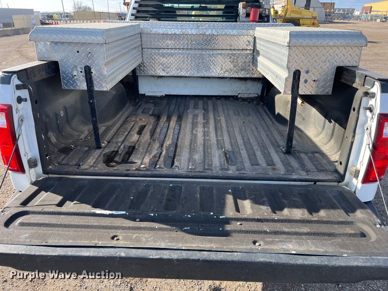 image for item DQ5101 2012 Ford F250 Super Duty  SuperCab pickup truck