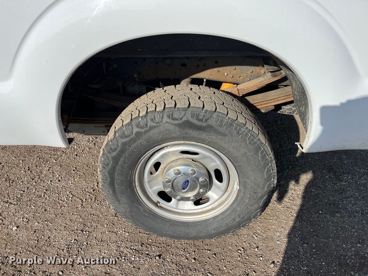 image for item DQ5101 2012 Ford F250 Super Duty  SuperCab pickup truck