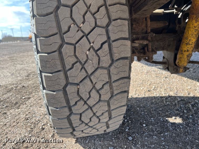 image for item DQ5101 2012 Ford F250 Super Duty  SuperCab pickup truck