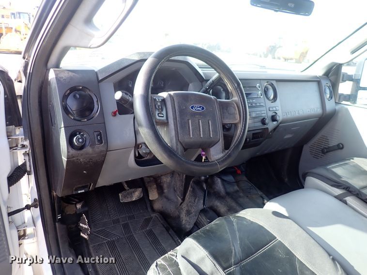 image for item DQ5102 2012 Ford F250 Super Duty  SuperCab pickup truck