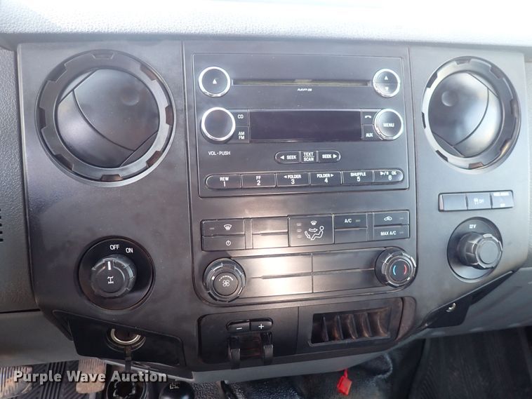 image for item DQ5102 2012 Ford F250 Super Duty  SuperCab pickup truck