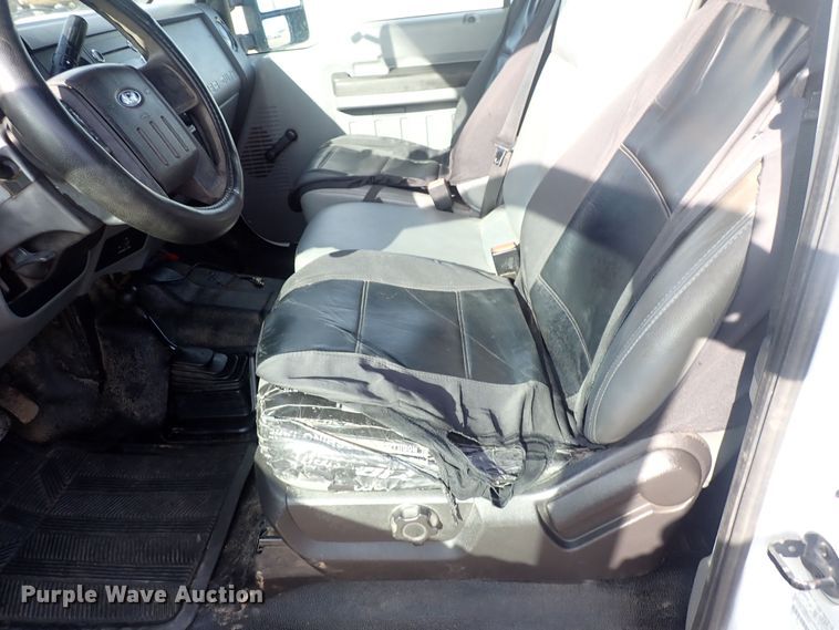 image for item DQ5102 2012 Ford F250 Super Duty  SuperCab pickup truck